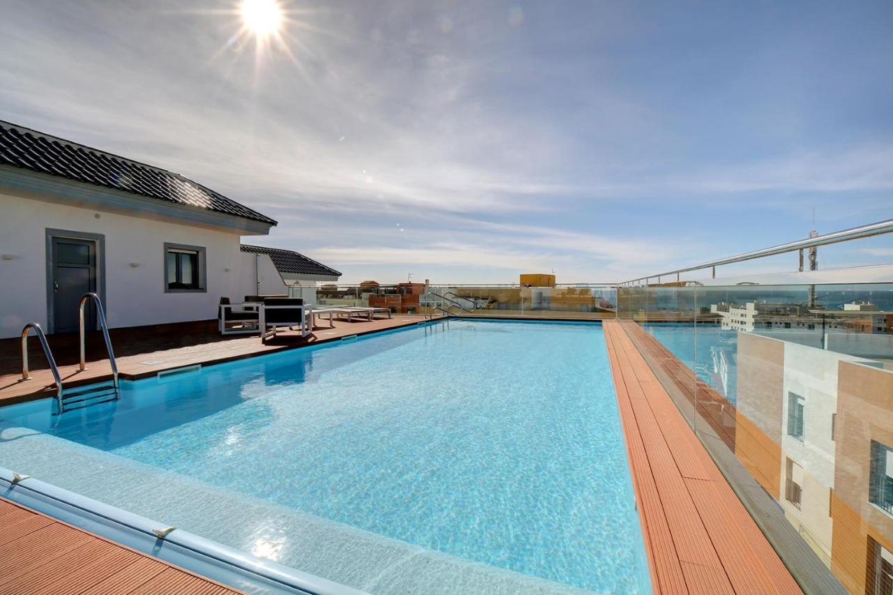 Ventura- Centric, Pool, Wifi And Parking Apartment Tarifa Bagian luar foto