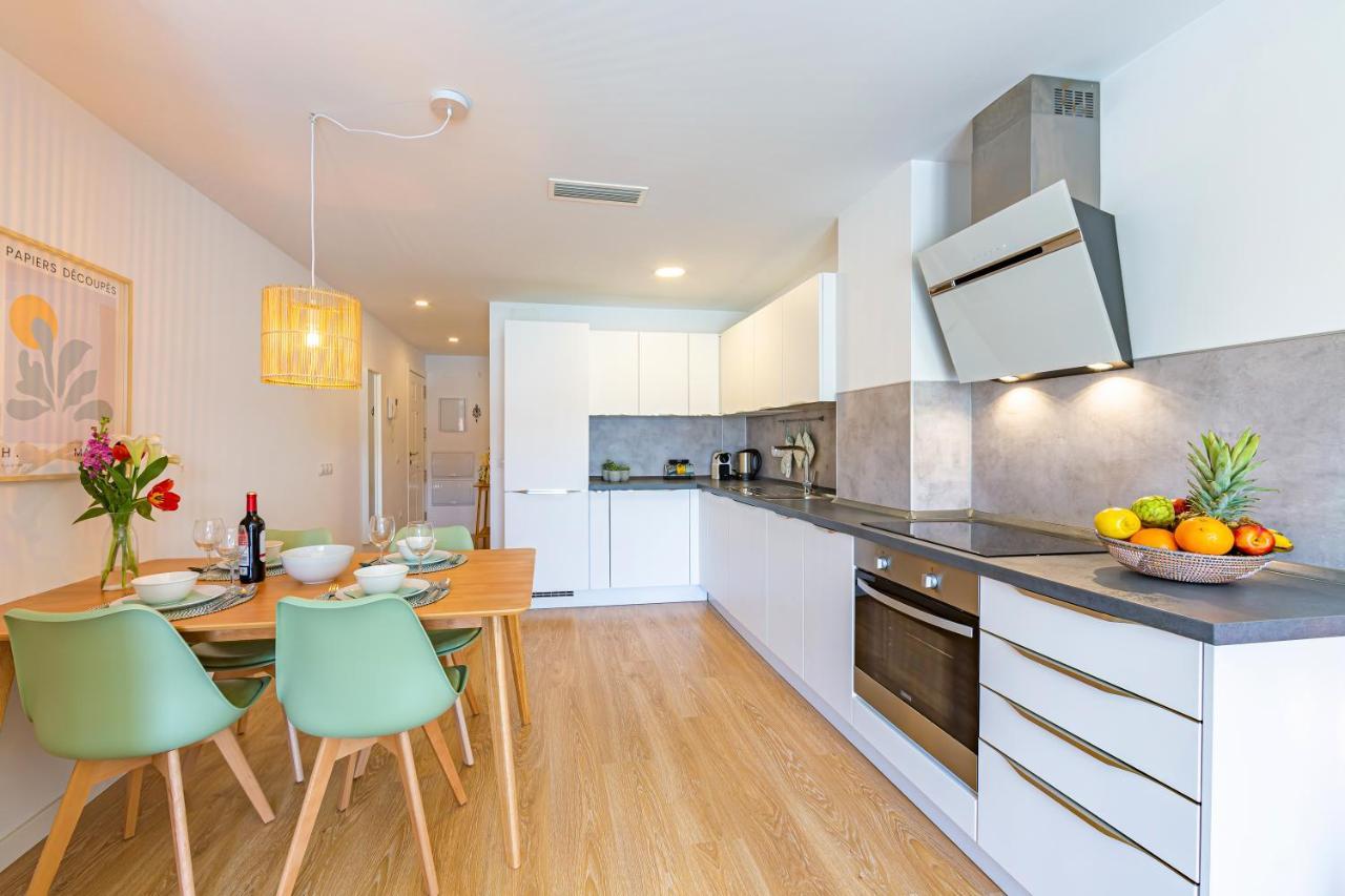 Ventura- Centric, Pool, Wifi And Parking Apartment Tarifa Bagian luar foto